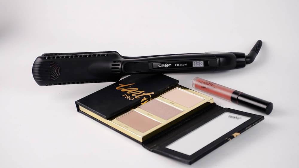 Titanium vs Ceramic Flat Iron: Which is Better? - Hair Stylism